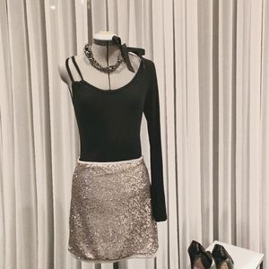 Olive & Oak sequin skirt
